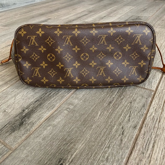 ❌SOLD❌ Louis Vuitton Neverfull MM - Picture 5 of 7